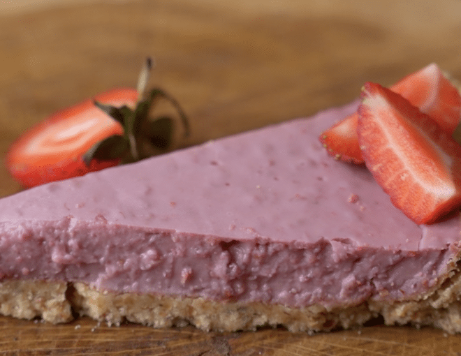 cool and quick strawberry pie